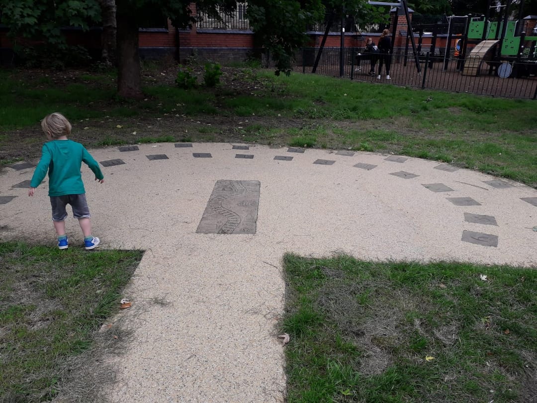 Farringdon Park - image 1