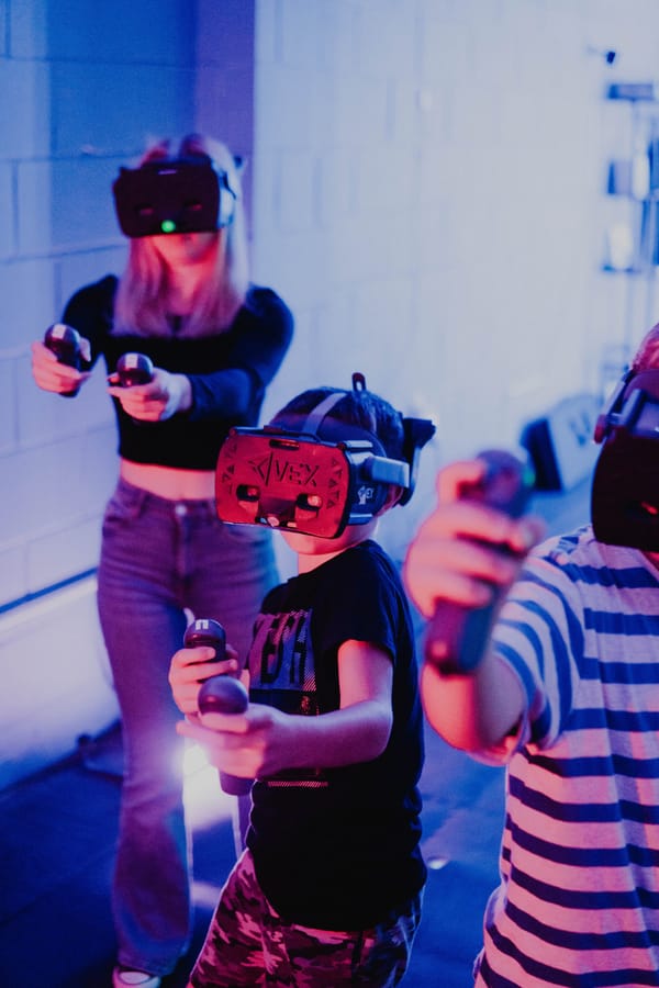 Active Reality - Virtual Reality